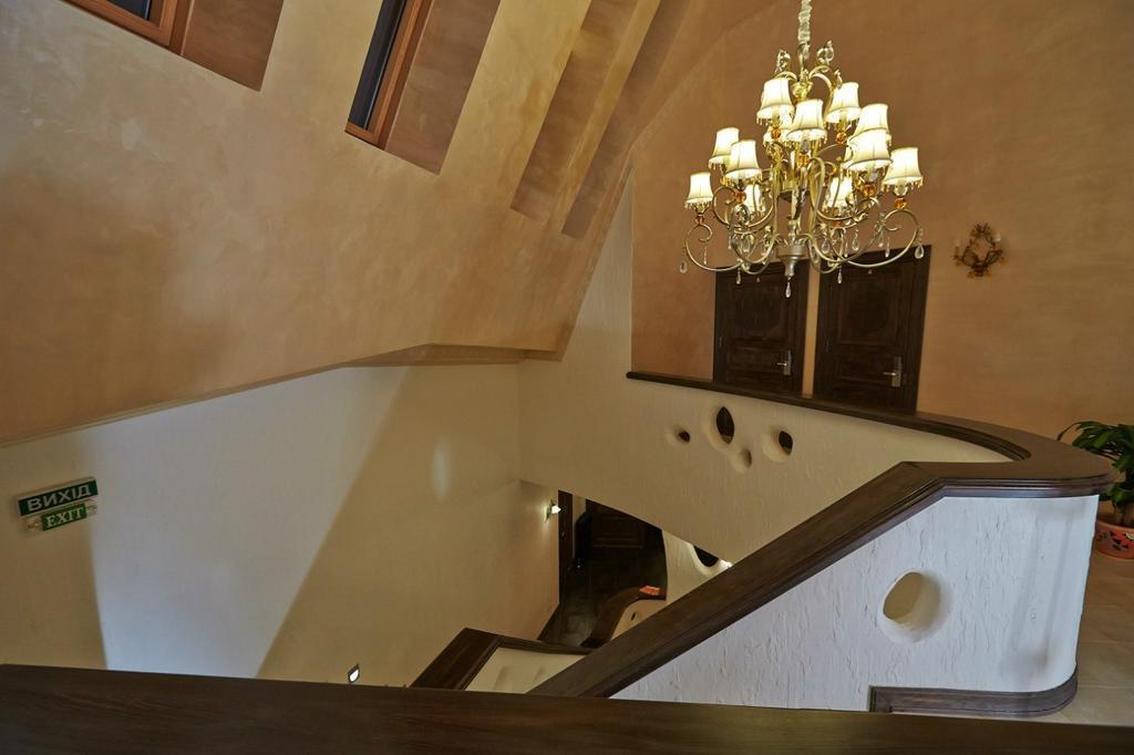 Charivna Taistra Bed and Breakfast Brovary Buitenkant foto