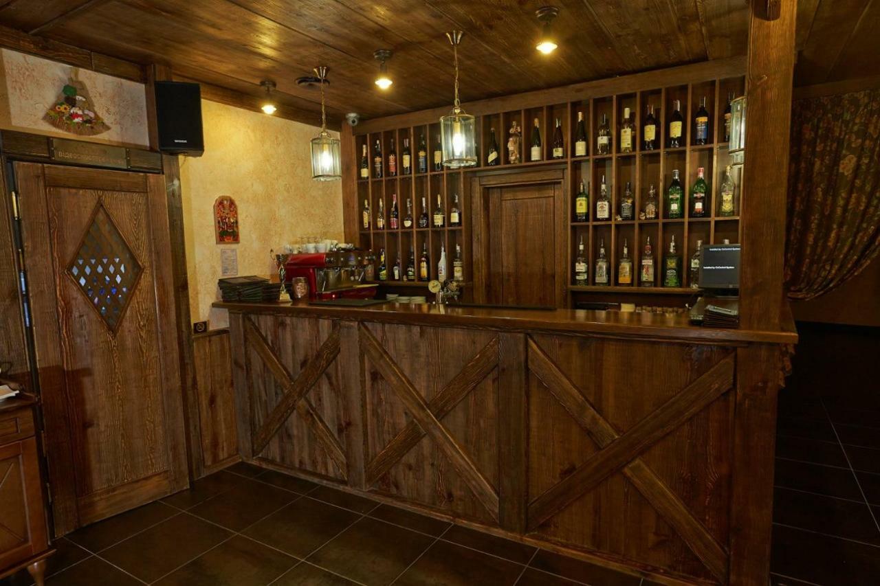 Charivna Taistra Bed and Breakfast Brovary Buitenkant foto